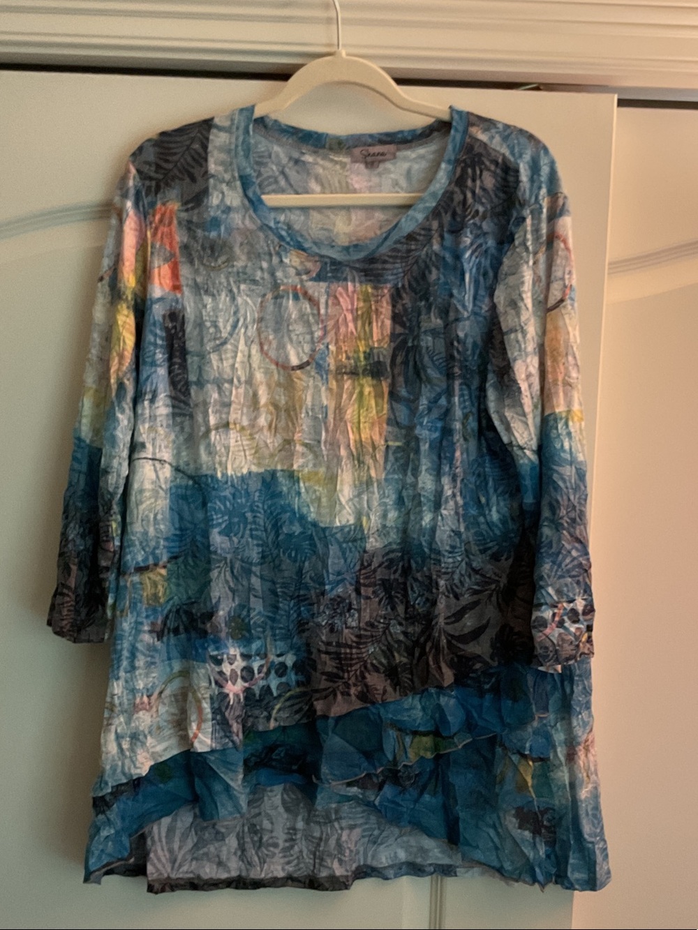 Sienna Women's Blue Multicolor Crinkled Tunic Top